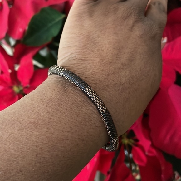 Brown And Black Pattern Magnetic Clasp Bracelet - Picture 10 of 11